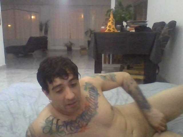 Capturas de tela de transmissão LaBellayLaBestia