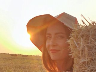 Chat de vídeo erótico Ev-ge-sha