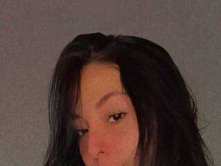 Chat de vídeo erótico LATINSEXDOLL