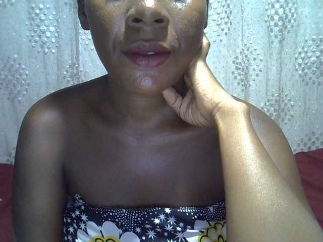 Capturas de tela de transmissão LatishaForYou