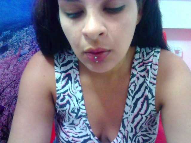 Capturas de tela de transmissão laurahottt