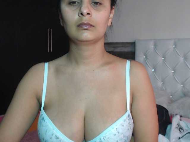 Fotos laurenlove4u Lovense Lush on - Interactive Toy that vibrates with your Tips #lovense #natural #tits #latina #cum