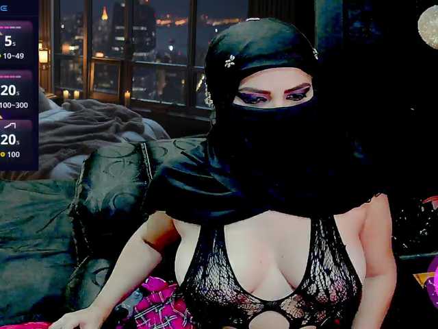 Capturas de tela de transmissão LaylaMustafa