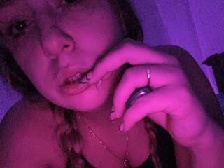 Chat de vídeo erótico LekaAlena