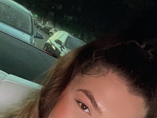 Chat de vídeo erótico Leslie08