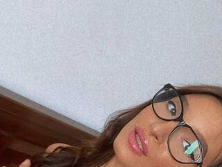 Chat de vídeo erótico LexyRuss