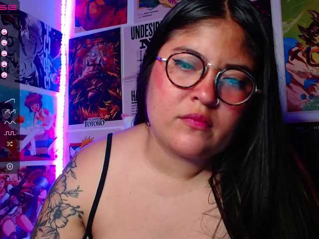 Fotos LeylaStar1 spank ass until red at @goal #daddy #ahegao #slave #chubby #curvy - Goal is : SQUIRTING #hairy #tattoo #chubby #daddy