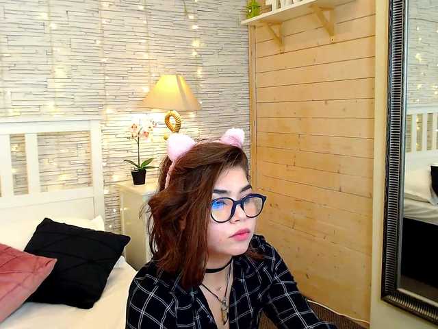 Capturas de tela de transmissão Like-Lucy