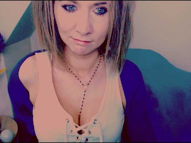 Fotos Lilly666 hey guys, if ur able to have fun and wanna play with me- here i am. i view cams for 40, to get preview of my body is 50