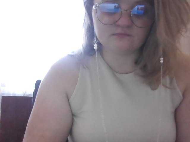 Capturas de tela de transmissão LinnaCCooper