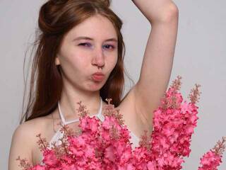 Chat de vídeo erótico Liramoonn