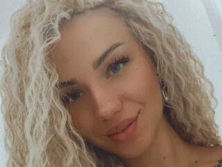 Chat de vídeo erótico Lisandra95