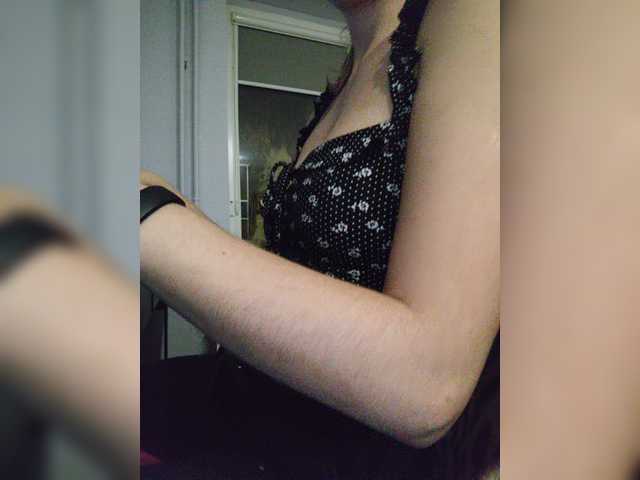 Capturas de tela de transmissão Lisonya