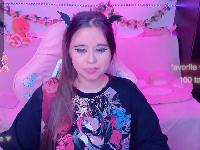 Capturas de tela de transmissão LoliSuccub