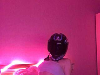 Chat de vídeo erótico LiyaHell