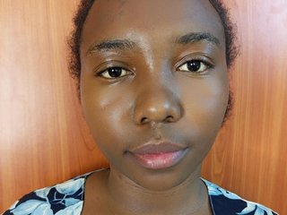 Chat de vídeo erótico Llyiae2