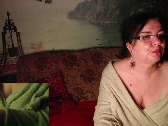 Capturas de tela de transmissão Lori20