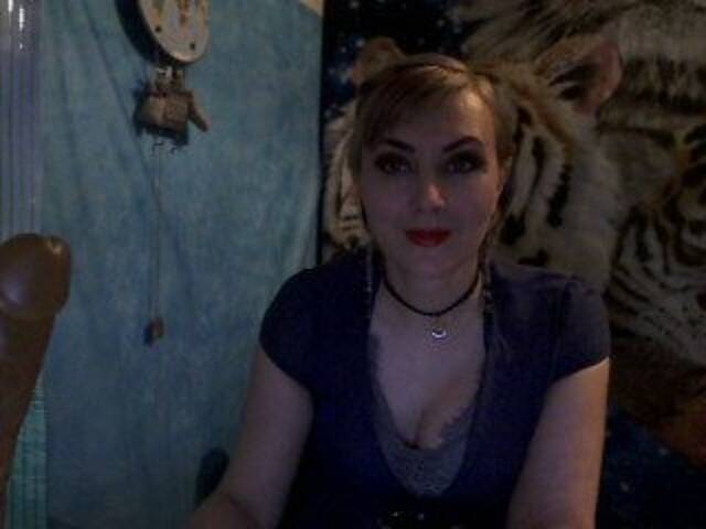 Capturas de tela de transmissão Lorushka