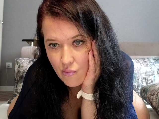 Capturas de tela de transmissão LoveCatsuit