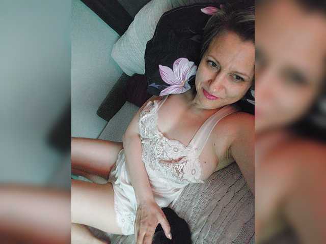Capturas de tela de transmissão LoveSuperGerl
