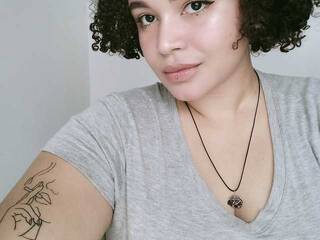 Chat de vídeo erótico Lucia-Stone71