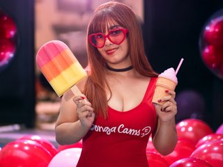 Chat de vídeo erótico Lucy-Adams