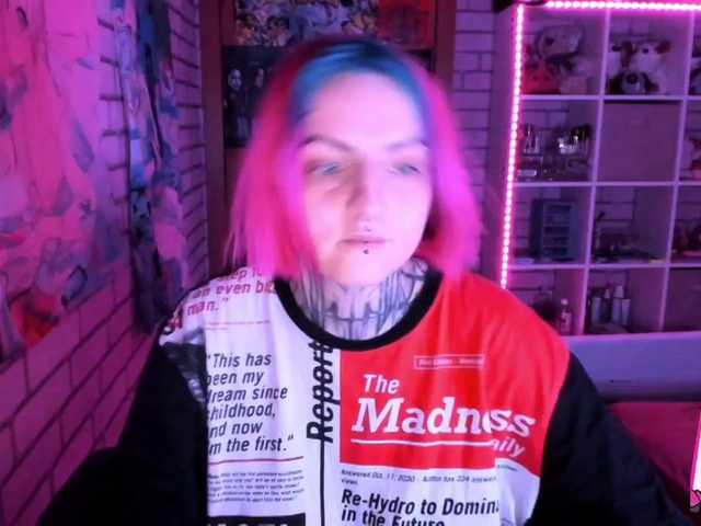 Capturas de tela de transmissão LucyElfen