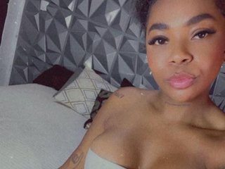 Chat de vídeo erótico lucyhot4