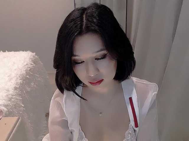 Capturas de tela de transmissão LucyLiu