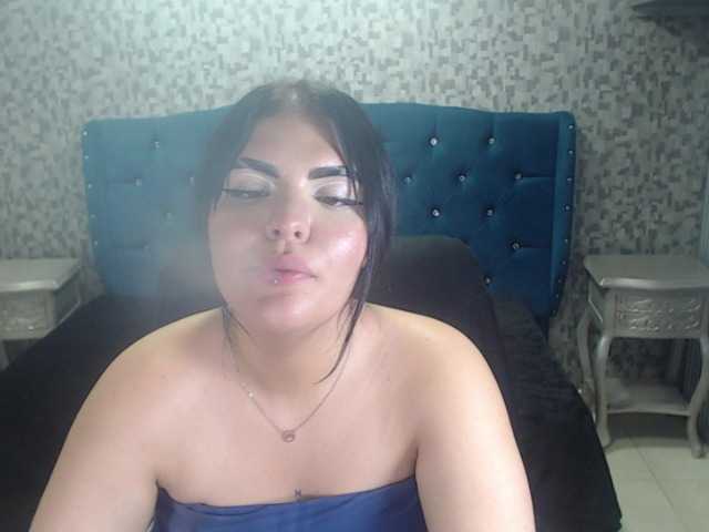 Capturas de tela de transmissão LunnaClark