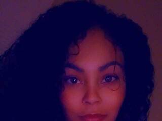 Chat de vídeo erótico Lushylashae