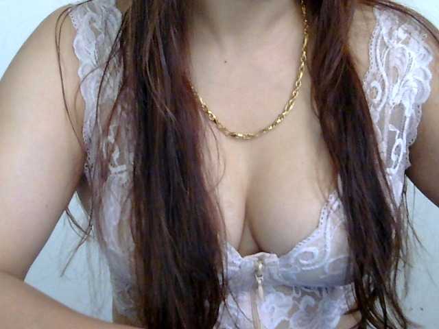 Capturas de tela de transmissão lustybebo