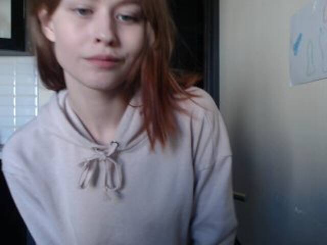 Capturas de tela de transmissão LuvlyKitten