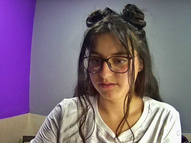 Capturas de tela de transmissão MabelMike