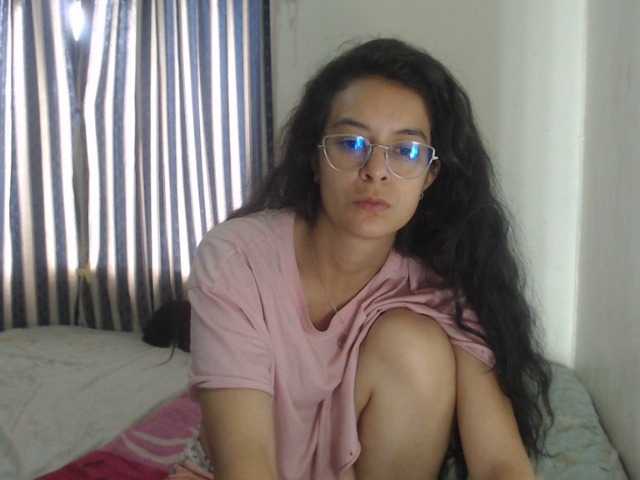 Capturas de tela de transmissão Madelyne
