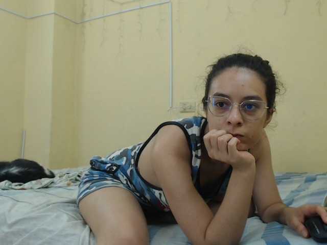 Capturas de tela de transmissão Madelyne