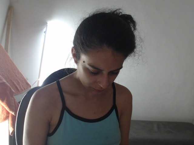 Capturas de tela de transmissão Madelyne