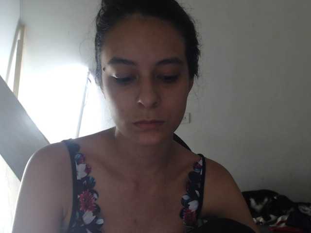Capturas de tela de transmissão Madelyne