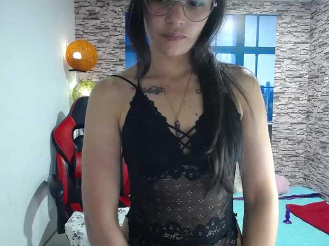 Capturas de tela de transmissão Madeline28