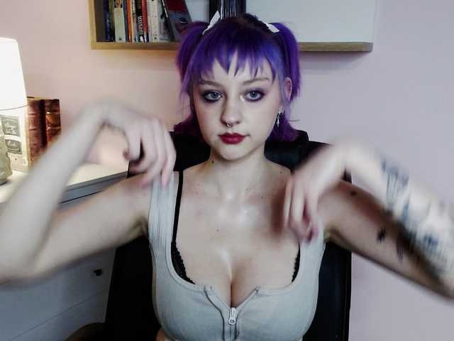 Capturas de tela de transmissão MadelineLOVE99