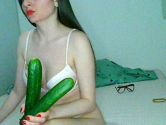 Fotos MagalitaAx go pvt ! i not like free chat!!! all for u in show!! cucumbers will play too