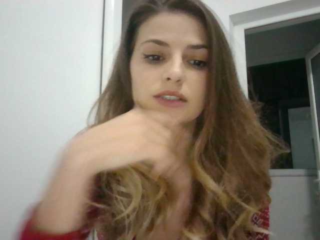 Capturas de tela de transmissão MajaTheBee