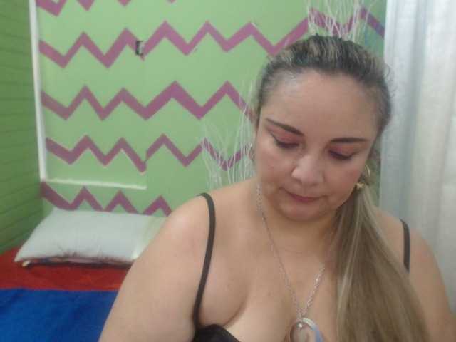 Capturas de tela de transmissão MarianaCollin