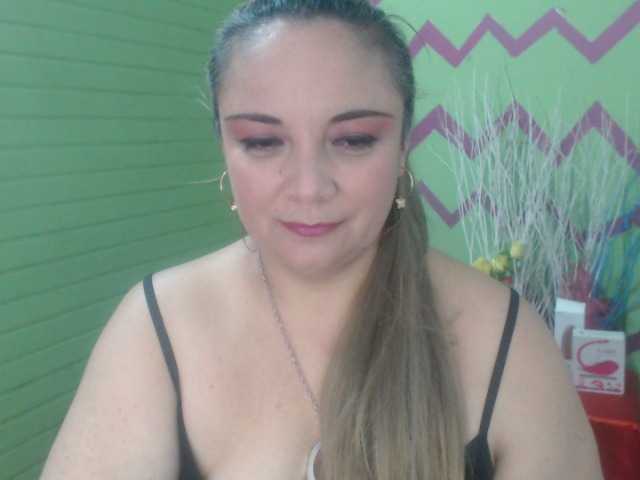 Capturas de tela de transmissão MarianaCollin