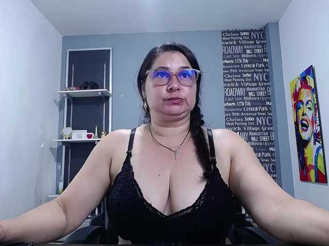 Fotos marianamilf69 undress me, I want to cum in your mouth