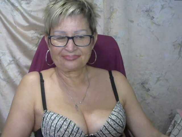 Fotos MatureLissa Who wants to see mature pussy ? pls for @total English and German