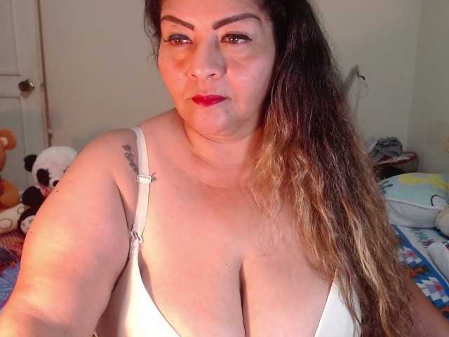 Fotos Maturextgreat #bbw #bigbelly #bigboobs #bigass #grandma #milf #gilf #latina @total 600 @sofar 600 @remain 0