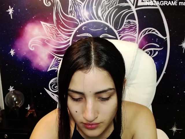 Capturas de tela de transmissão MavisRose