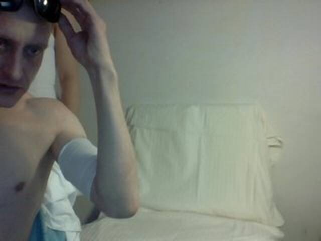 Capturas de tela de transmissão Max---Nika