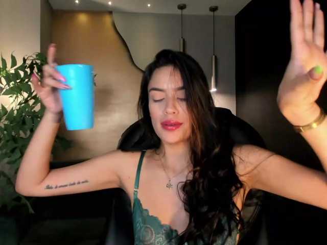 Capturas de tela de transmissão MayaRivera